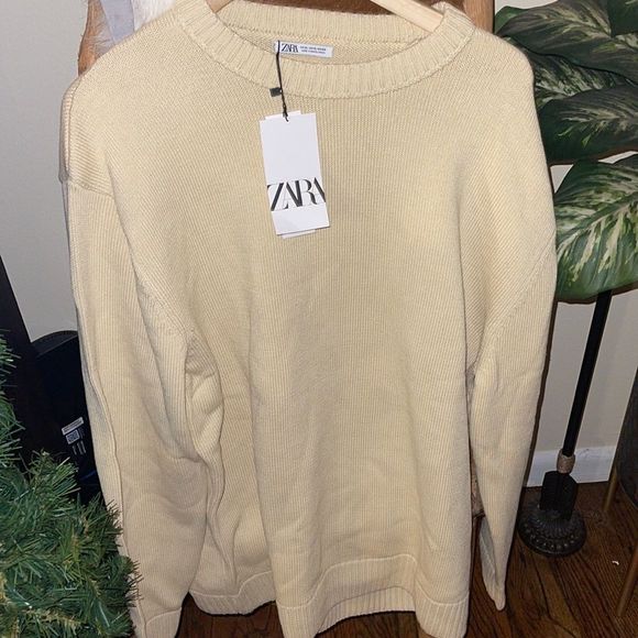NWT Zara Cream Color Sweater - Picture 1 of 2